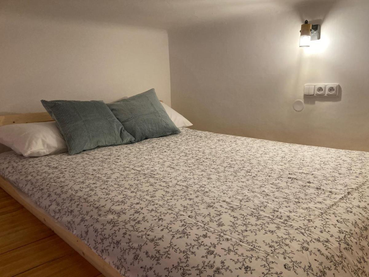 Apartment Jana Masaryka Prag Exteriör bild